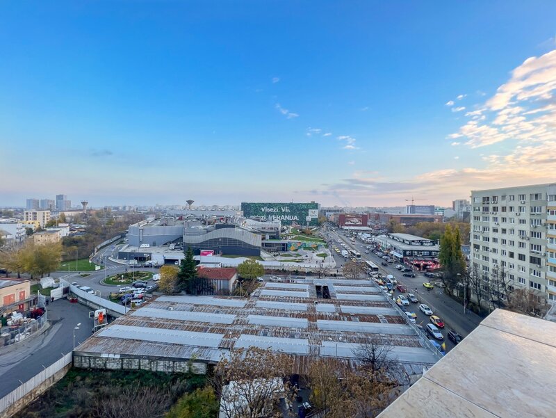 Bucur Obor. 3 camere 6 minute pe jos este Metroul, statia Obor! Loc de parcare!