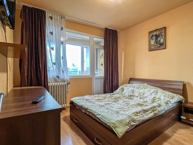 Bucur Obor. 3 camere 6 minute pe jos este Metroul, statia Obor! Loc de parcare!